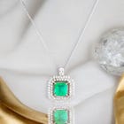 ユキザキセレクトジュエリー YUKIZAKI SELECT JEWELRY
OTHER

・レディースネックレス
・PT950 PT850
・エメラルド 約1.240ct
・ダイヤモンド 約0.480ct

お問い合わせ商品ID： J350917