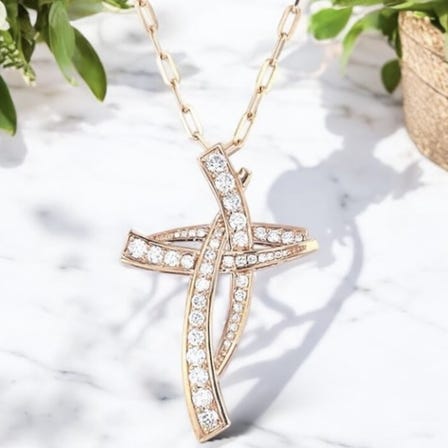 Le PetiteMain

Cross necklaces in L size 
Cross necklace
K18 pink gold
Diamonds, approx. 1,000 ct.
Chain size: approx. 50 cm

Inquiry Item ID: W50140.2.22