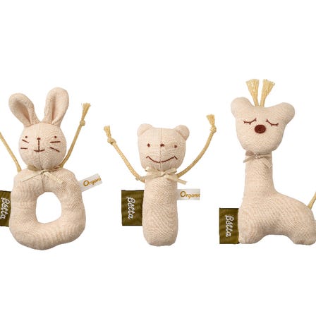 Bétta organic cotton rattle 
　
■Soft to the touch thanks to the use of organic cotton.The animals snuggle up to the baby with a cute expression while making a gentle ringing sound of the bell.