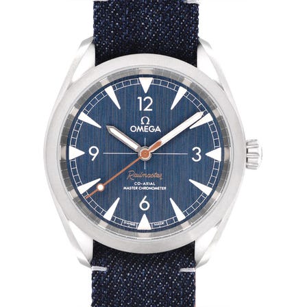 Omega 220.12.40.20.03.001 (출시 당시)