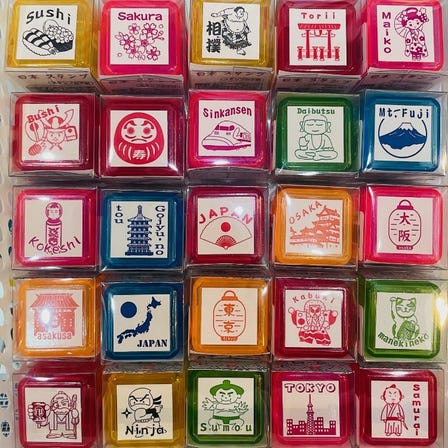 JAPAN stamp
Very popular as a souvenir to commemorate your trip to Japan!
There are 24 types of designs, mainly based on popular kanji, famous places, place names, etc.!