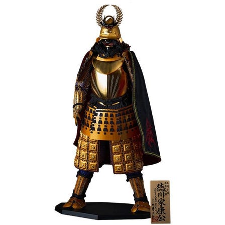 中村宗光作　徳川家康公　英傑立姿鎧飾り　5GR-Y1-Z

W44×D28×H85(cm)
https://netshop.kyugetsu.com/view/item/000000004435