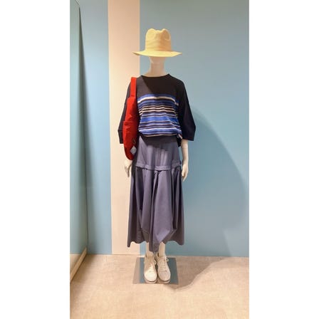 Panel border tops✖️ Box tuck skirt