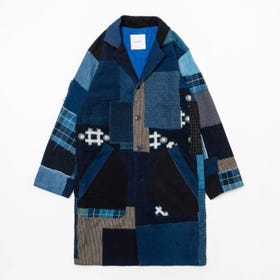 BORO FABRIC Custom coat 12410

This is a limited edition custom item with BORO applied to the entire VINTAGE Euro work coat and SASHIKO applied.
