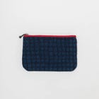 SASHIKO FABRIC wallet

A wallet featuring sashiko stitching, each with a different expression.We are particular about its compact size that fits in your hip pocket.