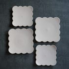 奥絢子（磁器）輪花角皿 
Junko Oku - Porcelain | Rimmed Flower-shaped Square Plate