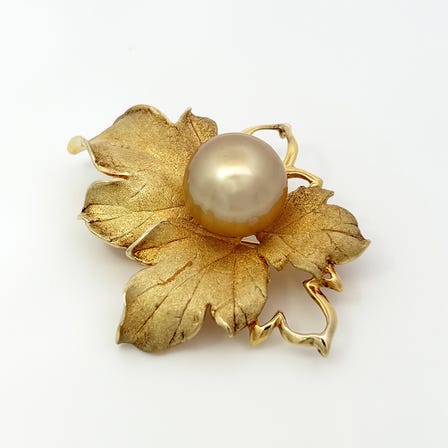 14mm Gold Pearl Brooch