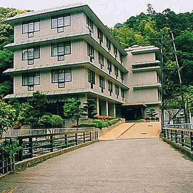 敷島館