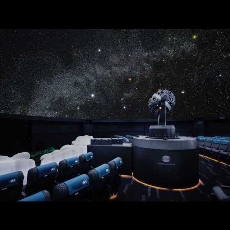 コニカミノルタプラネタリウム 満天 池袋 その他 自然 風景 Live Japan 日本の旅行 観光 体験ガイド