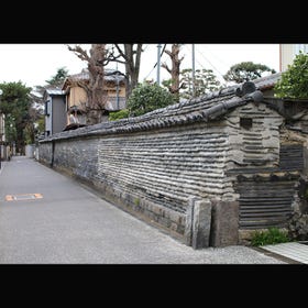 Tsuiji wall
