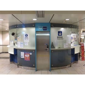 Tokyo Metro information desks at Omote-sando station