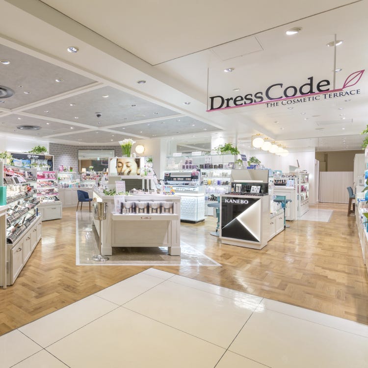 The Cosmetic Terrace Dresscode ルミネ新宿店 新宿 ドラッグストア 商品一覧 Live Japan 日本の旅行 観光 体験ガイド