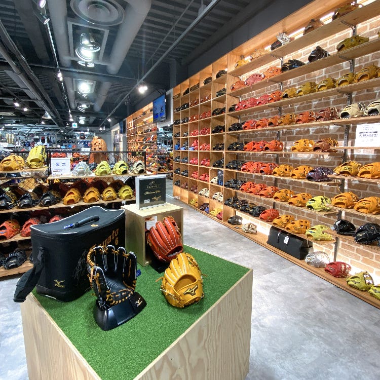 Mizuno Tokyo 秋葉原 スポーツ用品専門店 Live Japan 日本の旅行 観光 体験ガイド