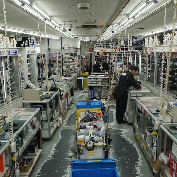 Fujiya camera store (Kichijoji|Other Shopping) - LIVE JAPAN