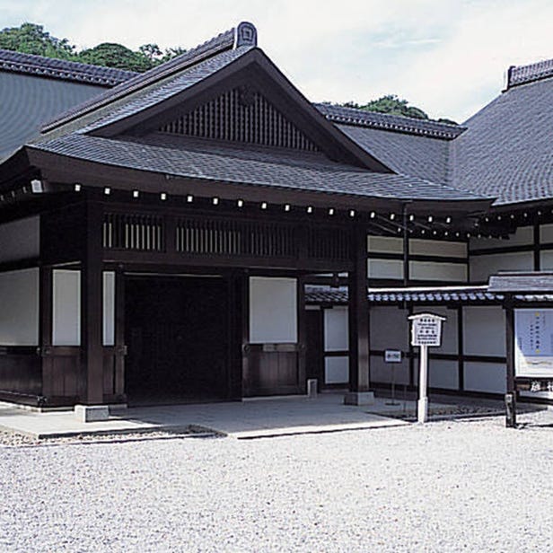 히코네조 박물관