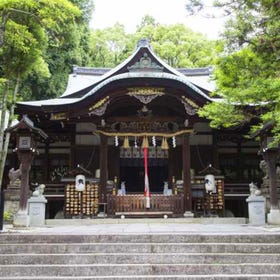 Higashi-Tenno Okazaki-Jinja Shrine