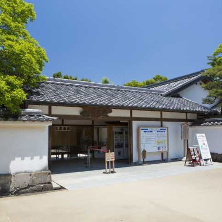 Koko En Garden Himeji Castle Nishi Oyashiki Ato Himeji Akashi Gardens Live Japan Japanese Travel Sightseeing And Experience Guide