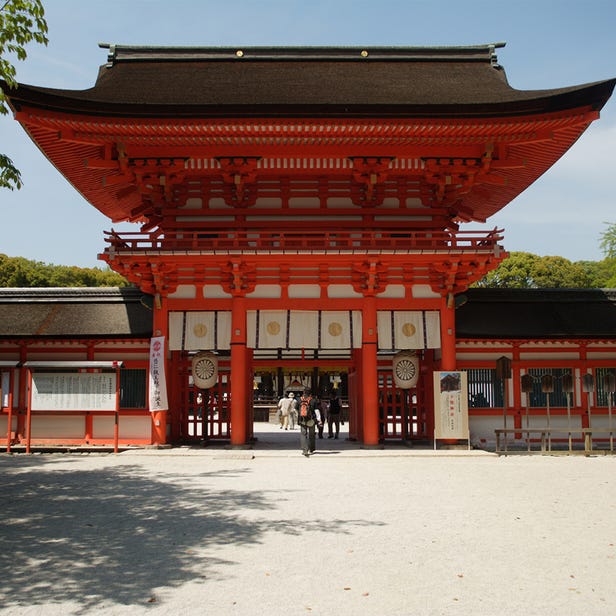 Shimogamo-jinja
Shrine