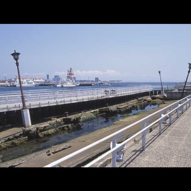 神戶港震災紀念公園