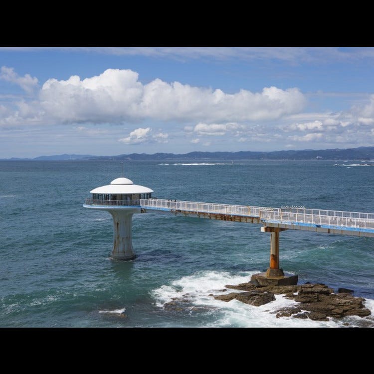 白浜海中展望塔 熊野古道 新宮 白浜 ランドマーク モニュメント Live Japan 日本の旅行 観光 体験ガイド