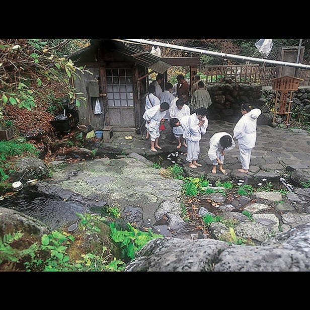 汤殿山神社