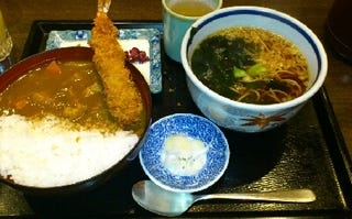 カレー丼と蕎麦