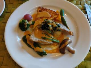 白身魚のポワレ　ソースレギューム