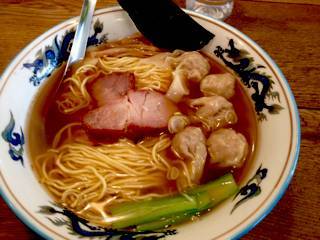 ワンタン麺