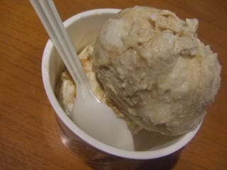アーモンドキャラメルアイス