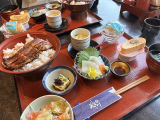 「　美濃川膳　（　２，６８０円　）　」”　平日ランチ１０食限定　”