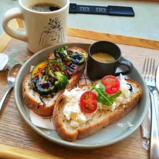 ２種のオープンサンドプレート