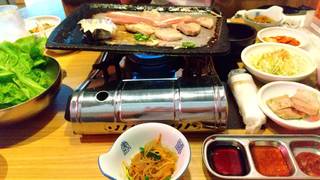 平日限定♪名物サムギョプサル3時間食べ放題＋韓国料理付き限定コース