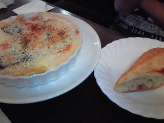 茄子とモッツァレラチーズのボローニャ風　ペンネグラタン