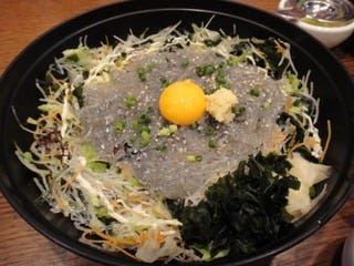 生しらす丼