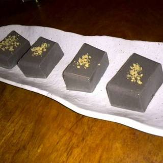 もっちり黒胡麻豆富