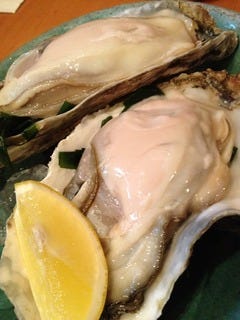 北海道産の殻付き生牡蠣
