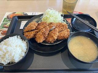 ヒレかつ定食（３枚）