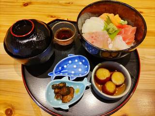 海鮮丼定食