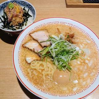 煮卵味噌＋トロたくちらし