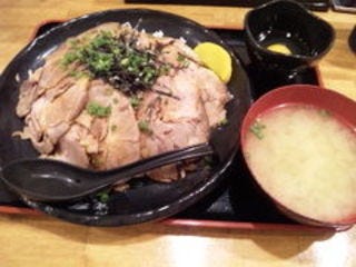 チャーシュー丼