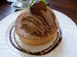 栗のスフレパンケーキ