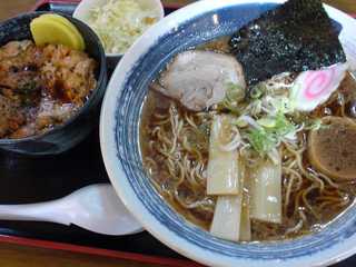 ミニ豚丼・ラーメンセット