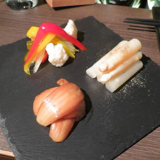 前菜盛り合わせ