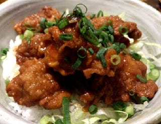 島ラー油の唐揚げ丼定食