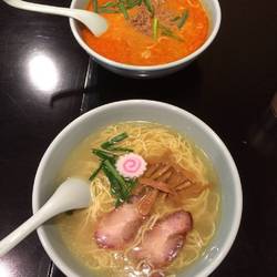 四川担担麺 哲 の画像