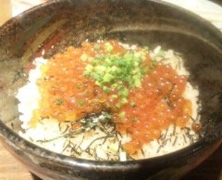 おでん茶飯のプチプチイクラ丼