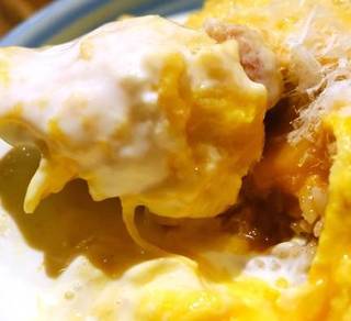 濃厚チーズの沼オムライス