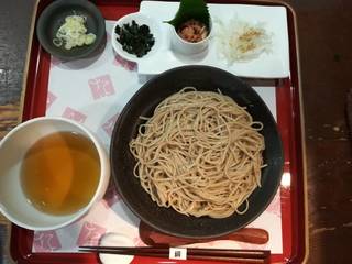 季節の薬味３種と白しょうゆだしの冷たいお蕎麦