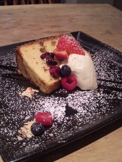 ラムレーズンのシフォンケーキ