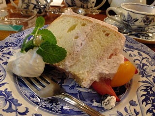 苺のシフォンケーキ